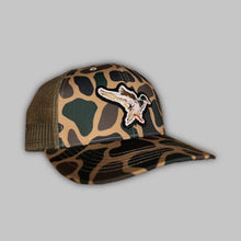 Load image into Gallery viewer, Landing Mallard Trucker